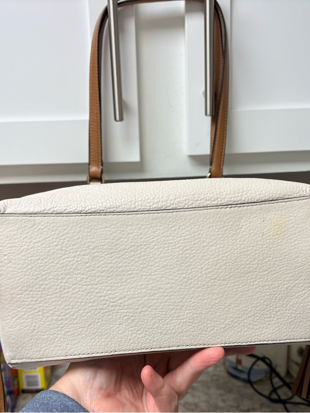 Coach Cream Leather Tote with Brown Shoulder Straps - Picture 4 of 5